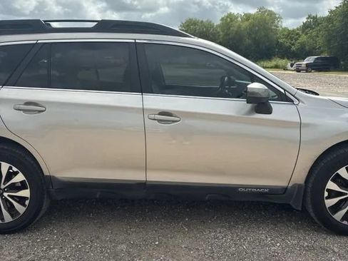 Used 2015 Subaru Outback 3.6R Limited AWD/4WD image 11