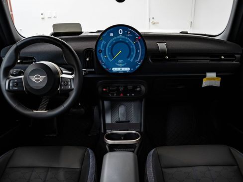 Certified 2026 MINI Cooper 4-Door Hardtop FWD image 30