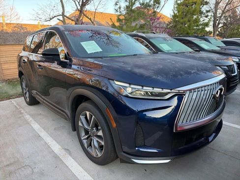 Used 2026 INFINITI QX60 Pure w/ Cargo Package image 2