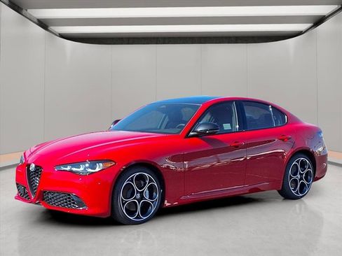 New 2025 Alfa Romeo Giulia w/ Driving Assist Package RWD image 3