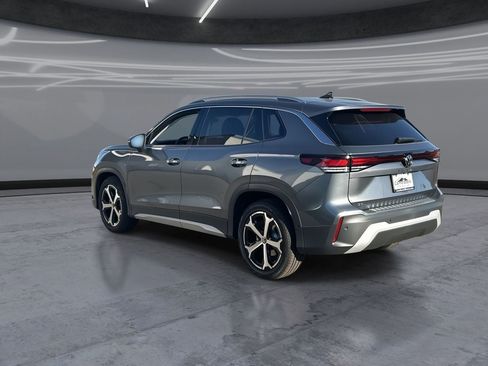 New 2026 Volkswagen Tiguan SE FWD image 4
