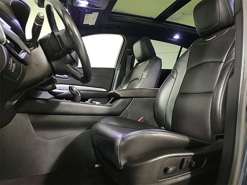 Certified 2020 Cadillac XT4 Premium Luxury w/ Cold Weather Package image 12