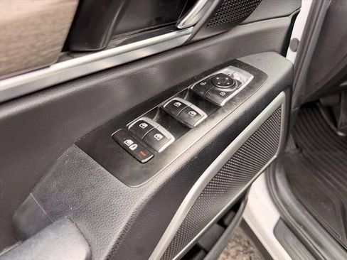 Used 2022 Kia Telluride EX w/ EX Premium Package AWD/4WD image 18