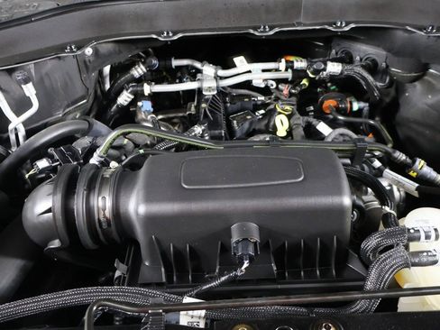 Used 2023 Ford Explorer XLT w/ Equipment Group 202A image 19