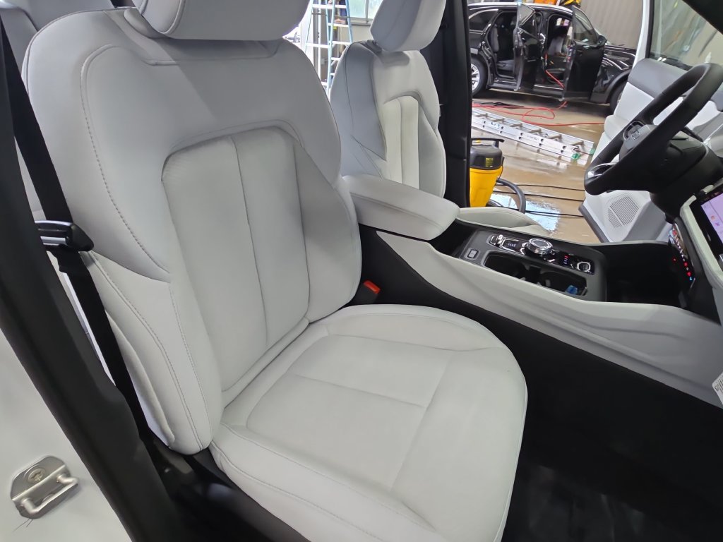 New 2026 Jeep Cherokee Laredo AWD/4WD image 10