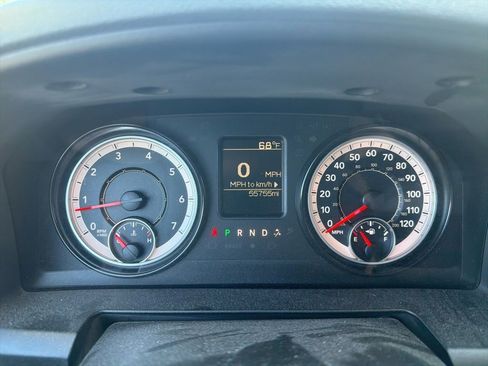 Used 2017 RAM 1500 Express AWD/4WD image 12