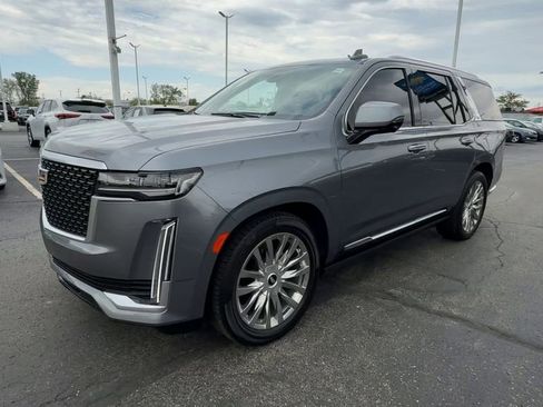 Used 2021 Cadillac Escalade Premium Luxury w/ Driver Assist Tech Package AWD/4WD image 4