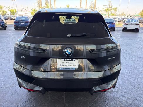 Certified 2024 BMW iX xDrive50 w/ Premium Package AWD/4WD image 4