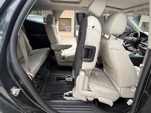 Used 2019 Buick Enclave Essence FWD image 69