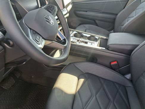 New 2026 Volkswagen Atlas Cross Sport SE image 18