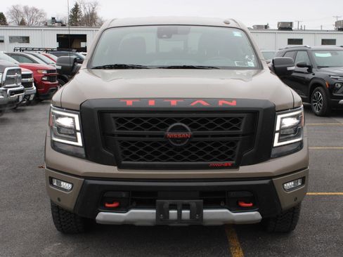 Used 2020 Nissan Titan PRO-4X w/ Pro-4x Convenience Package image 2