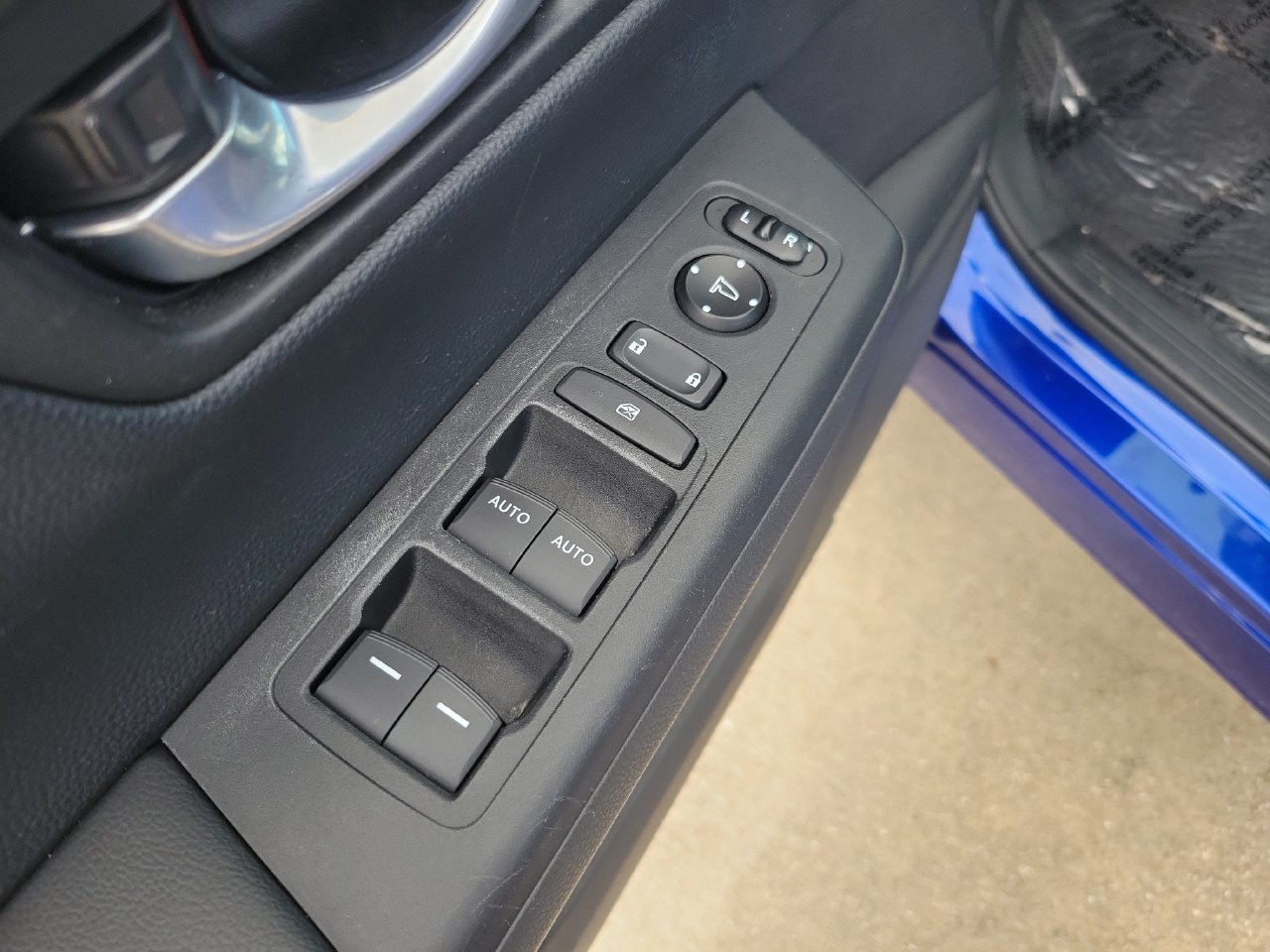 Used 2023 Honda CR-V Sport image 14