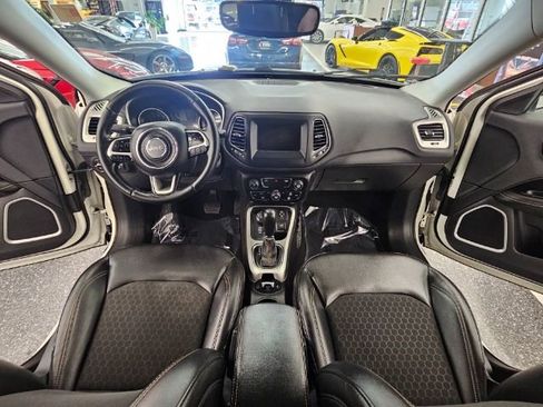 Used 2020 Jeep Compass Latitude w/ Cold Weather Group image 12