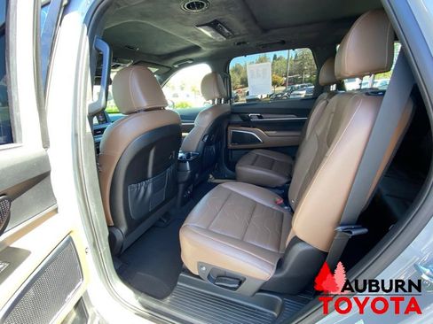 Used 2022 Kia Telluride SX w/ SX Prestige Package AWD/4WD image 32