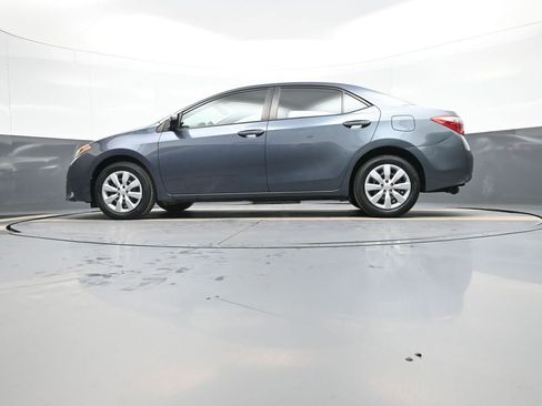 Used 2016 Toyota Corolla LE image 32