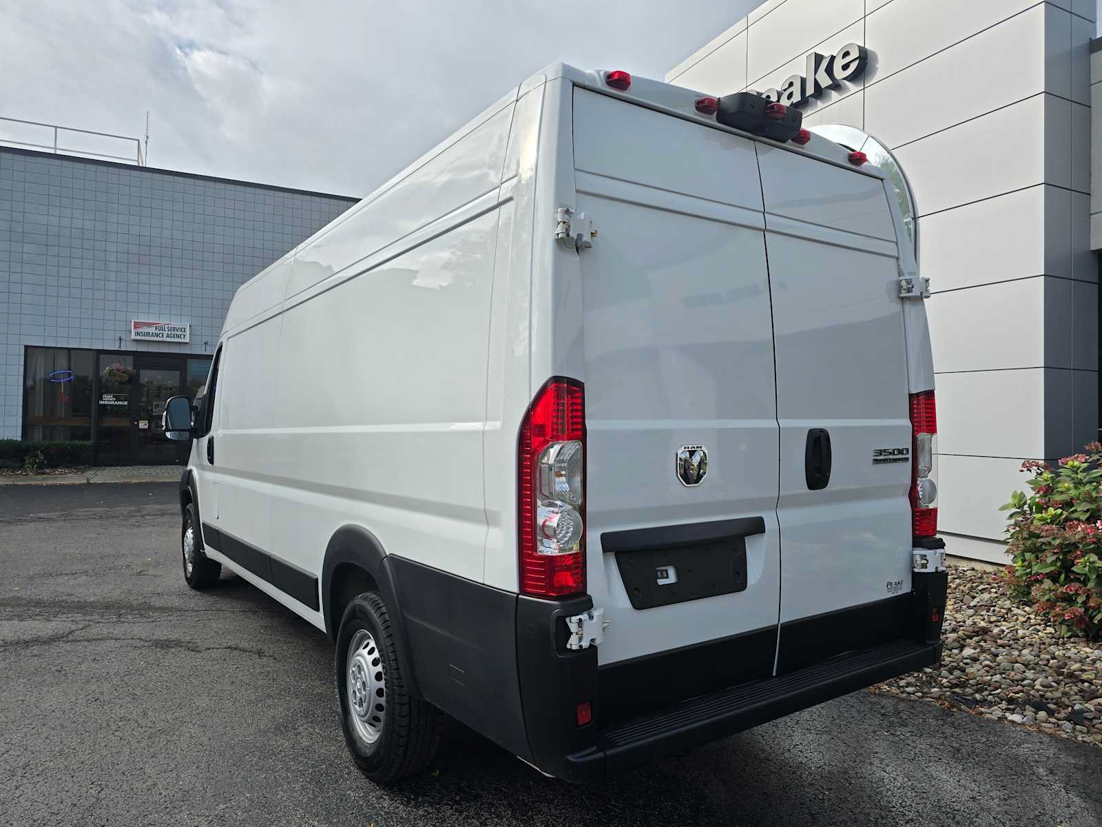 Used 2025 RAM ProMaster 3500 w/ Convenience Group FWD image 4
