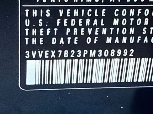 Used 2023 Volkswagen Taos SE w/ Panoramic Sunroof Package image 33