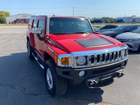 Used 2006 HUMMER H3 image 2