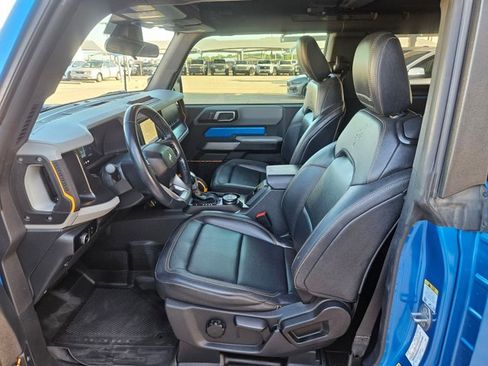 Certified 2023 Ford Bronco Badlands w/ Sasquatch Package AWD/4WD image 14