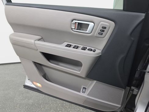 Used 2009 Honda Pilot Touring image 27