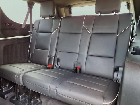 Used 2024 Cadillac Escalade ESV Sport RWD image 12