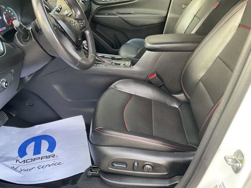 Used 2022 Chevrolet Equinox RS w/ RS Leather Package image 9