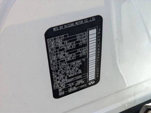 Used 2023 INFINITI QX50 Pure image 24