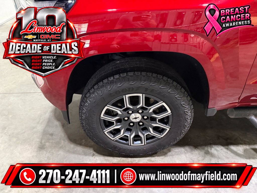 Used 2024 Chevrolet Colorado Z71 w/ Z71 Convenience Package 2 AWD/4WD image 9