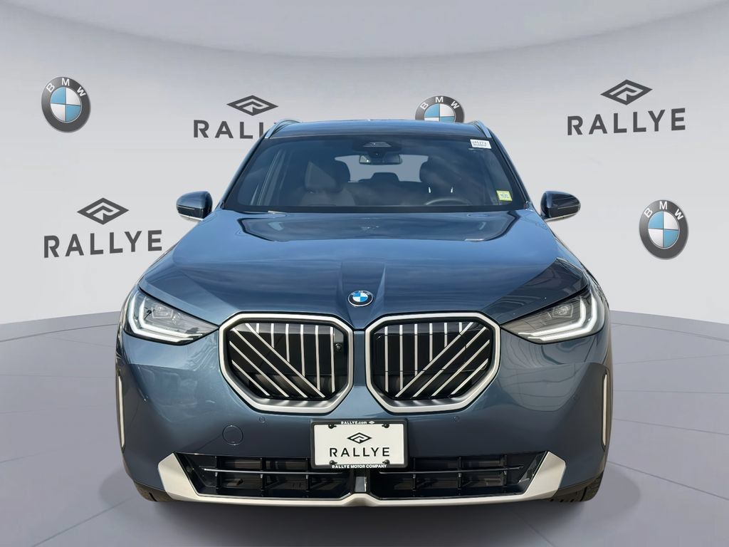 Certified 2025 BMW X3 xDrive30i w/ Premium Package AWD/4WD image 2