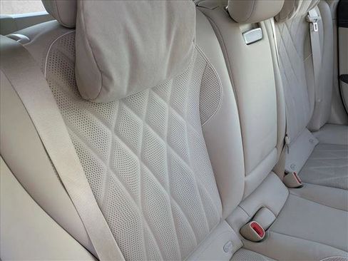 Used 2023 Mercedes-Benz EQS 580 4MATIC Sedan image 19