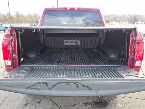 Used 2022 RAM 1500 Classic SLT image 17