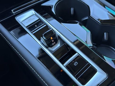 New 2026 Volkswagen Atlas SEL image 17