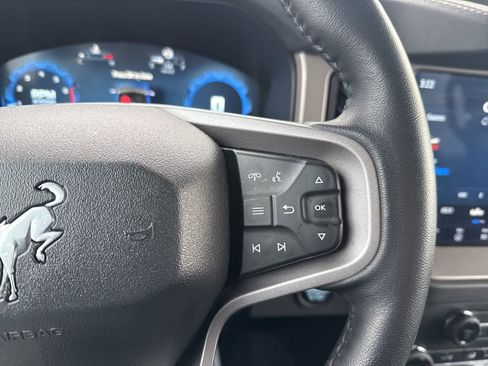 Used 2025 Ford Bronco Outer Banks image 19