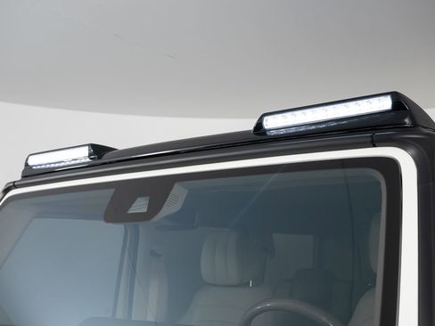 Used 2021 Mercedes-Benz G 550 image 13