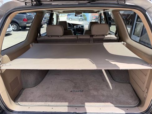 Used 2002 Toyota 4Runner SR5 image 24