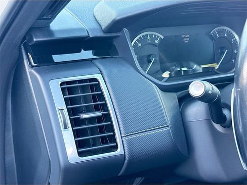 Used 2023 Land Rover Discovery S R-Dynamic image 11