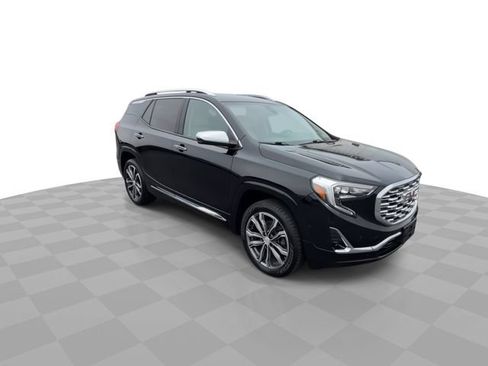Used 2018 GMC Terrain Denali w/ Advanced Safety Package AWD/4WD image 2