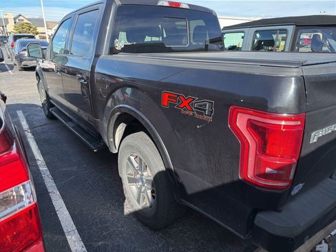 Used 2015 Ford F150 Lariat image 10