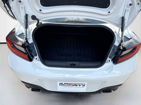 Used 2024 Toyota GR86 Premium RWD image 24