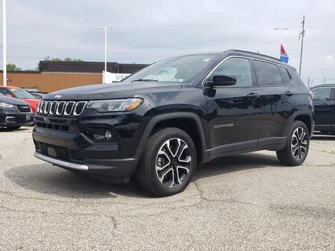 Used 2023 Jeep Compass Limited AWD/4WD image 8