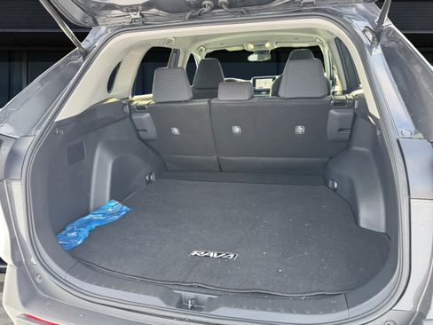 Used 2025 Toyota RAV4 LE image 10