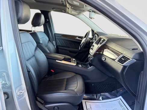 Used 2016 Mercedes-Benz GL 450 4MATIC image 19
