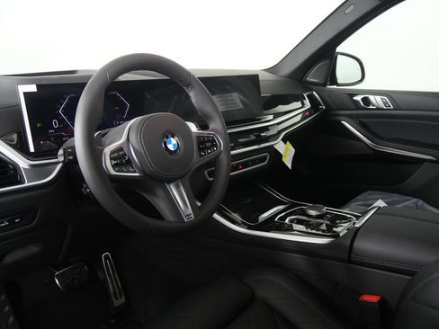 Used 2026 BMW X5 xDrive40i w/ M Sport Package AWD/4WD image 12