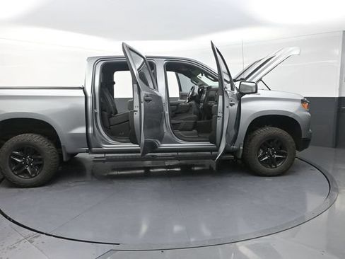 Used 2025 Chevrolet Silverado 1500 Custom Trail Boss AWD/4WD image 46