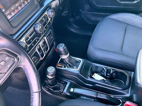 Used 2018 Jeep Wrangler Unlimited Sport S image 18