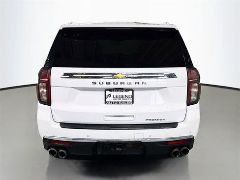 Used 2021 Chevrolet Suburban Premier image 8