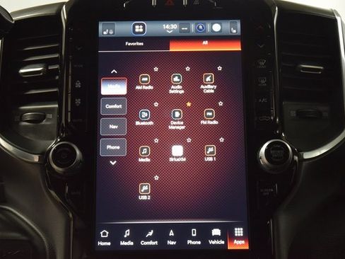 Used 2024 RAM 2500 Laramie w/ Night Edition image 30