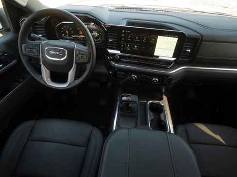 Used 2025 GMC Sierra 1500 SLT w/ SLT Premium Plus Package image 16