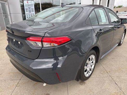 Used 2025 Toyota Corolla LE FWD image 7