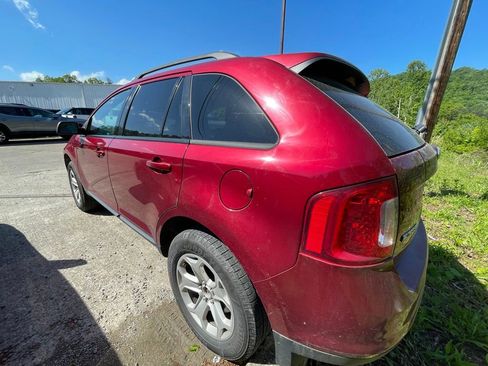 Used 2017 Ford Escape SE AWD/4WD image 6